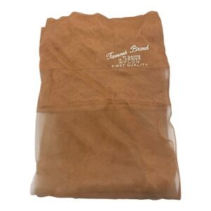 Vtg Famous Brand First Quality Nylon Seamed Stockings Size 10 Beige Cuban Heel